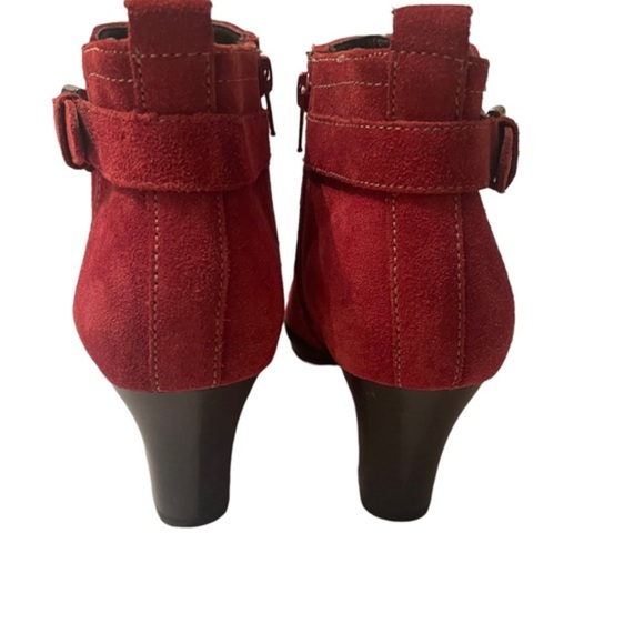 Aerosoles Ankle Boots with Heels Cranberry size 7 1/2B NWOT - Picture 4 of 6